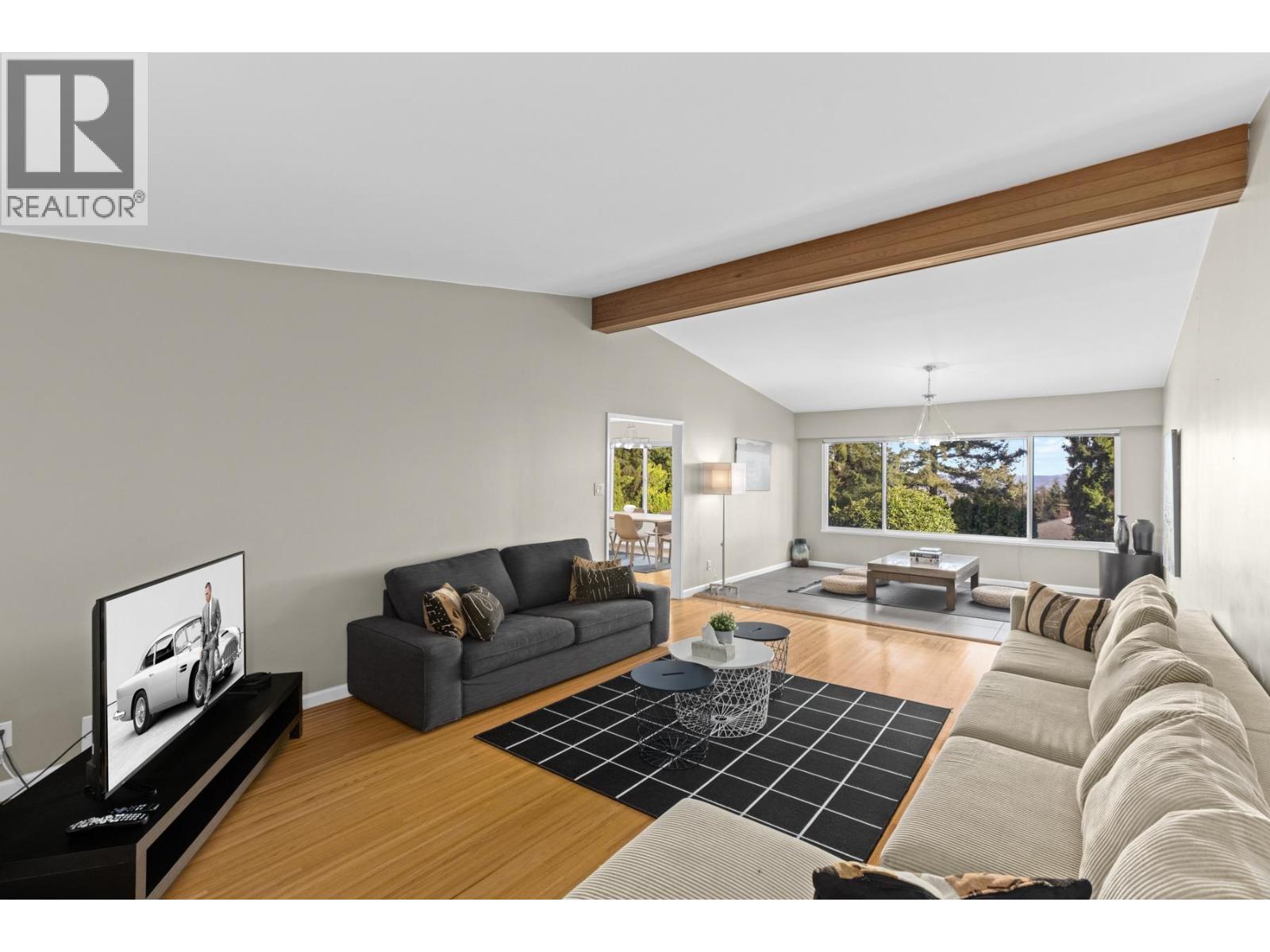 905 GREENWOOD ROAD, West Vancouver