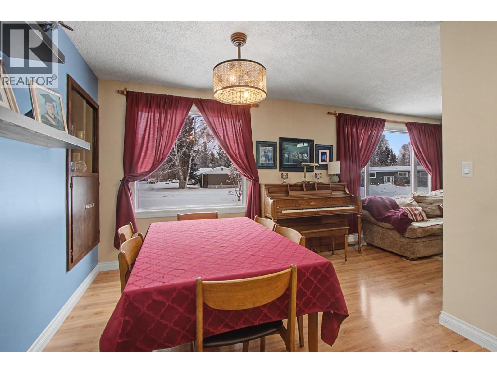 6869 FAIRMONT CRESCENT, Prince George