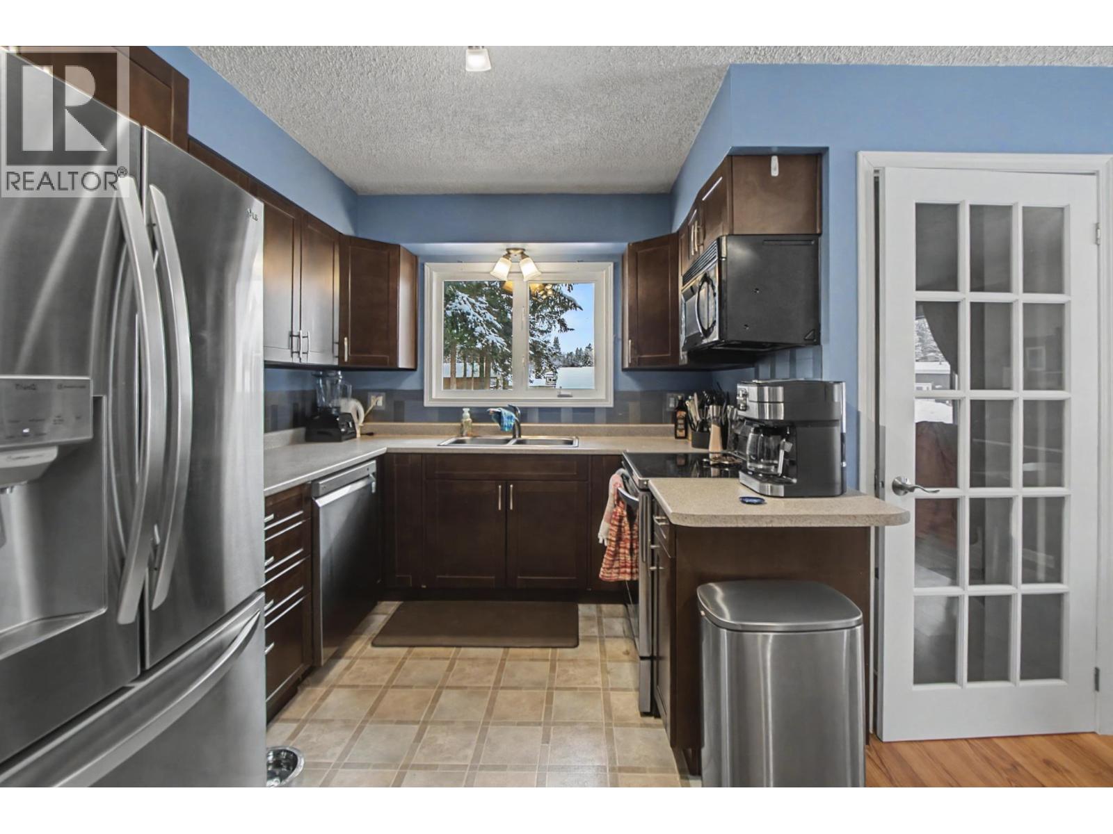 6869 FAIRMONT CRESCENT, Prince George