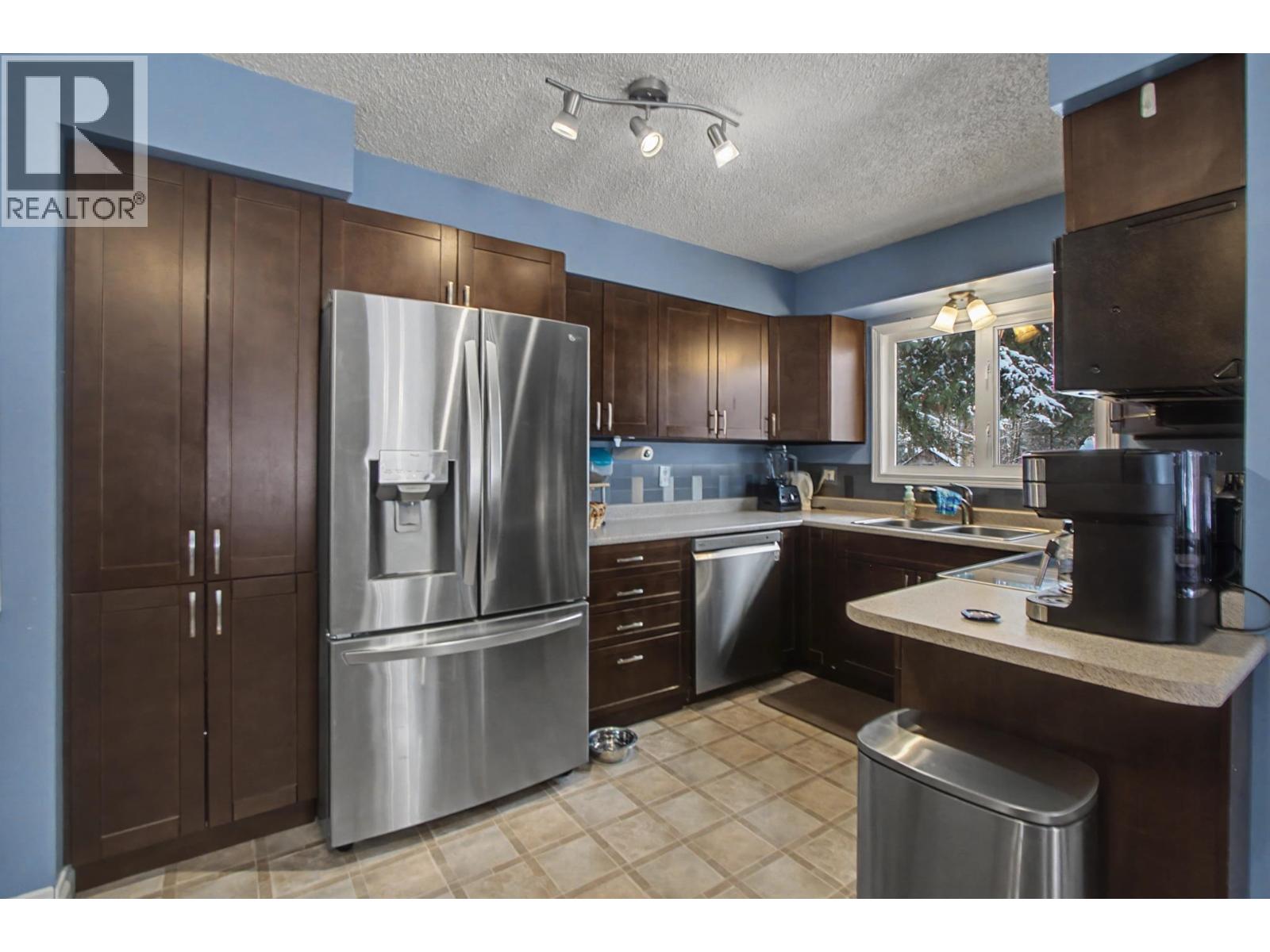 6869 FAIRMONT CRESCENT, Prince George