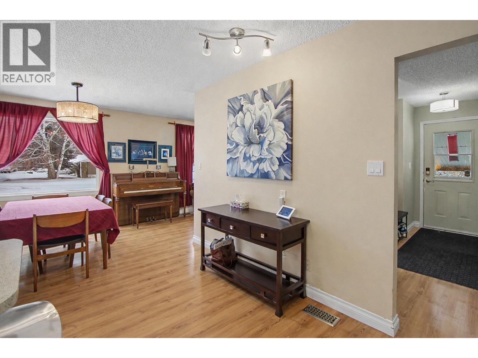 6869 FAIRMONT CRESCENT, Prince George