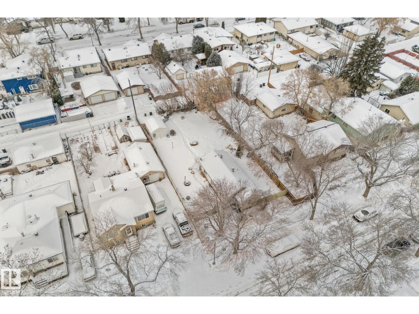 11912 37 ST NW, Edmonton