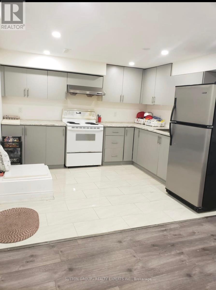 Single Family House for Sale in  NEWCASTLE CRESCENT Brampton (Westgate) 