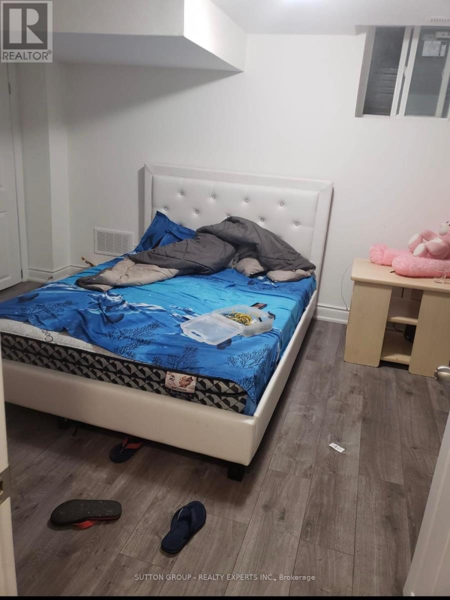 Single Family House for Sale in  NEWCASTLE CRESCENT Brampton (Westgate) 