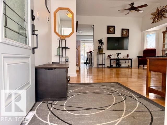 5607 54 ST, Beaumont