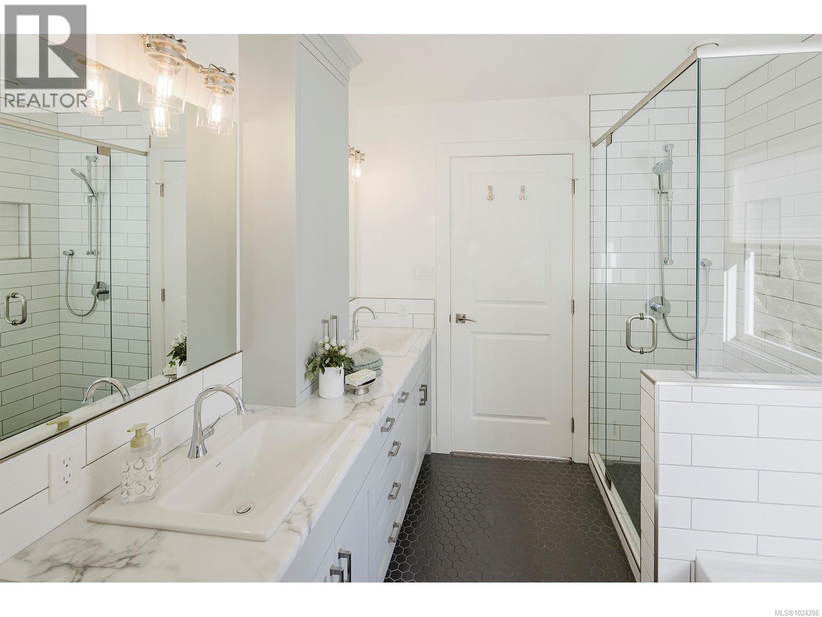  3150 Norfolk Road, Oak Bay