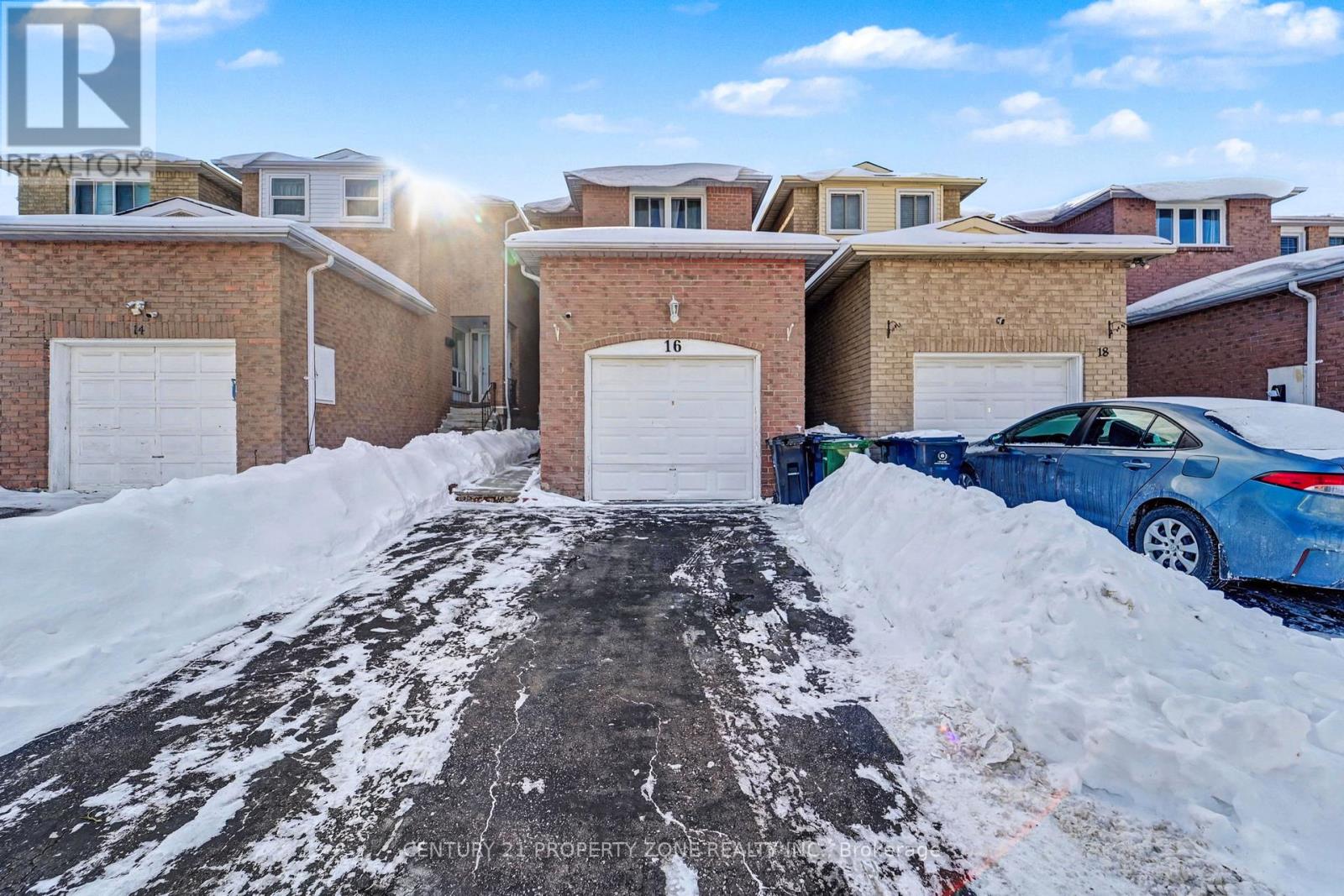 16 CHAD CRESCENT - Photo 2 of 41, Toronto (Malvern), Ontario