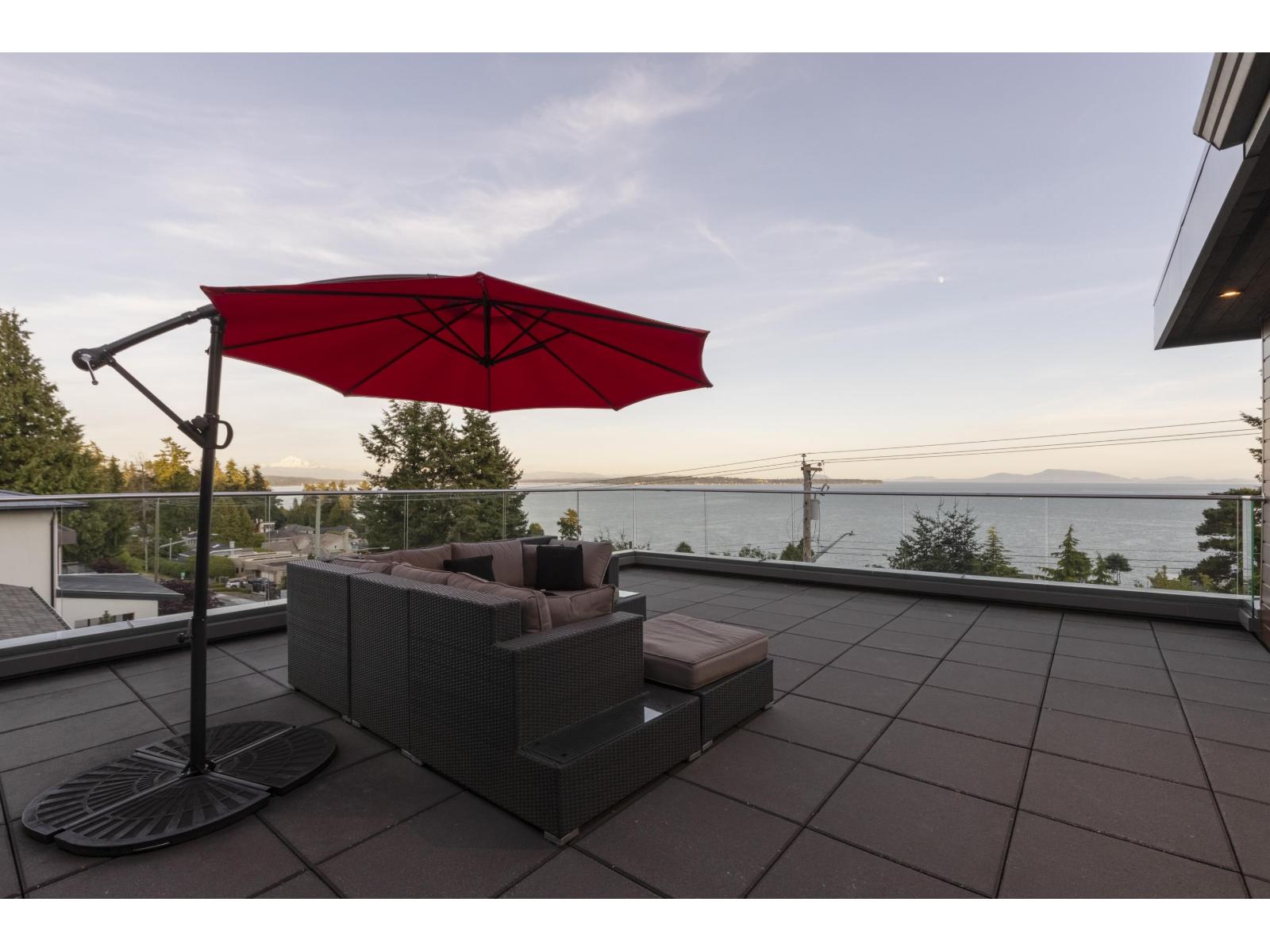 13141 MARINE DRIVE, Surrey