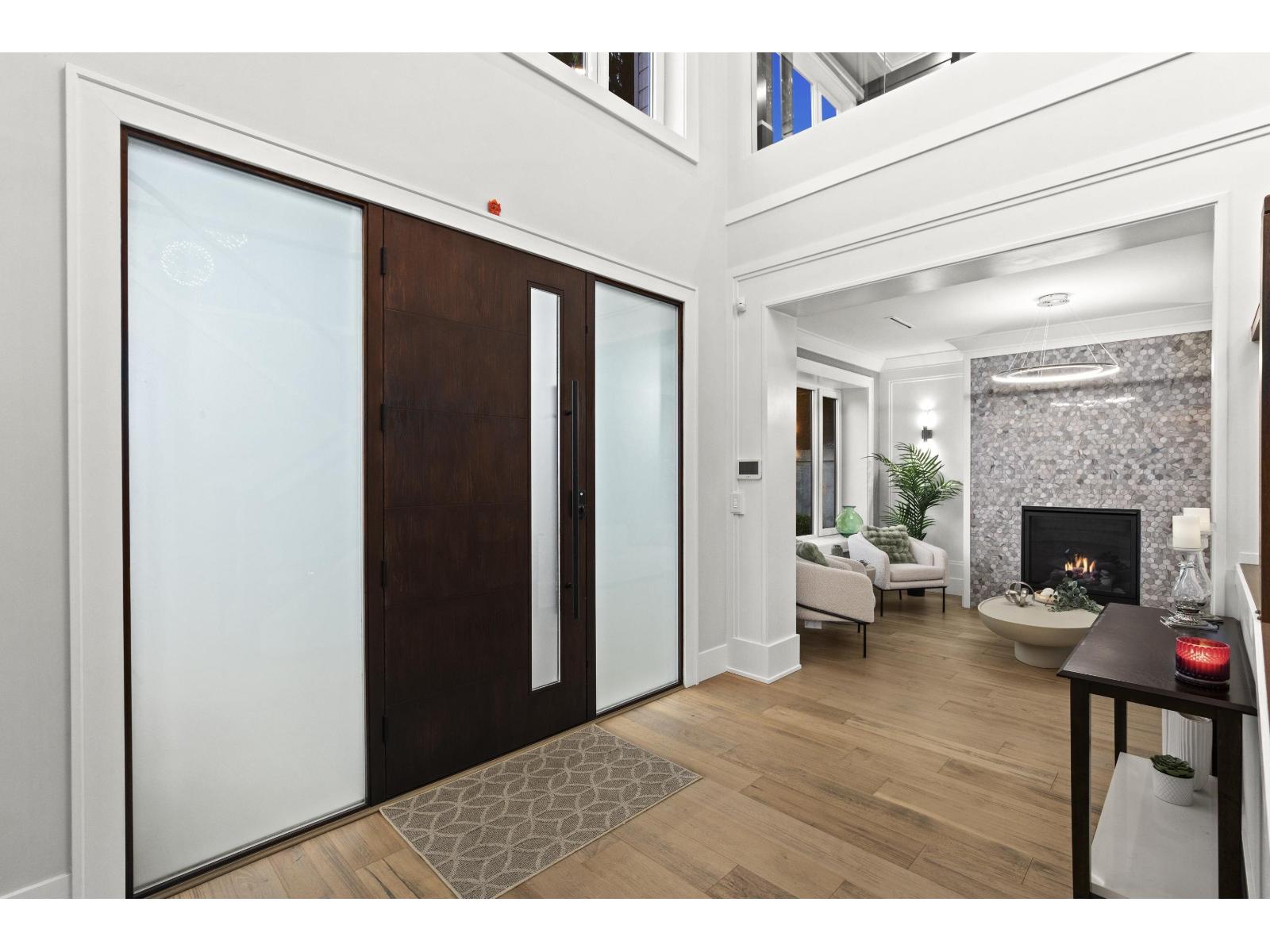 13141 MARINE DRIVE, Surrey