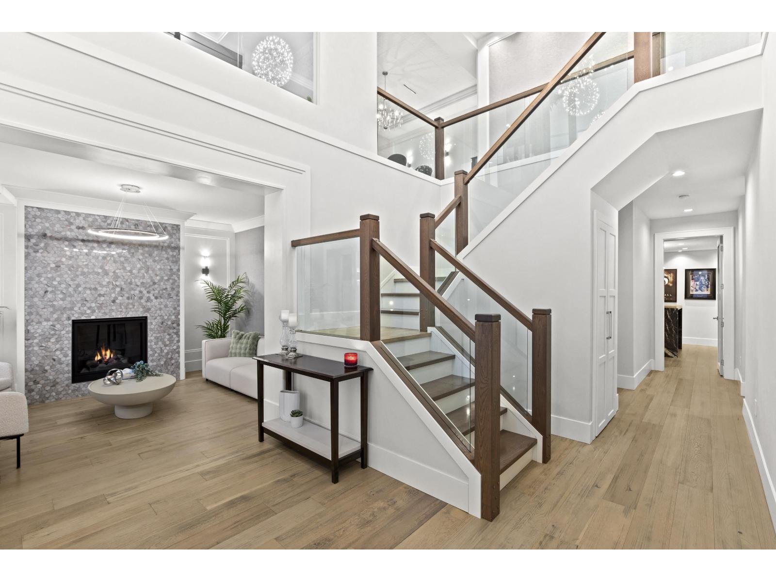 13141 MARINE DRIVE, Surrey