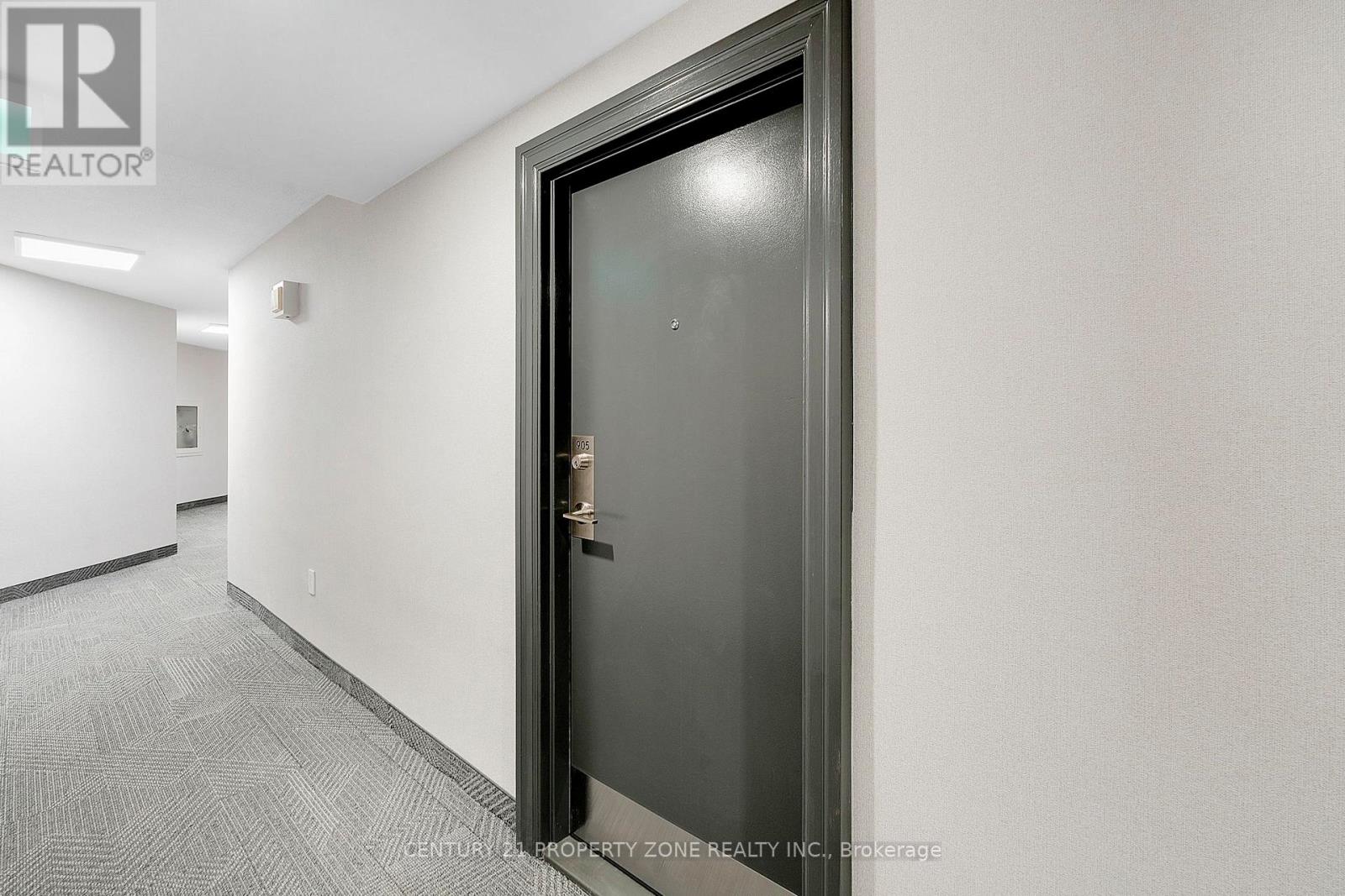#905 3501 GLEN ERIN DRIVE - 22
