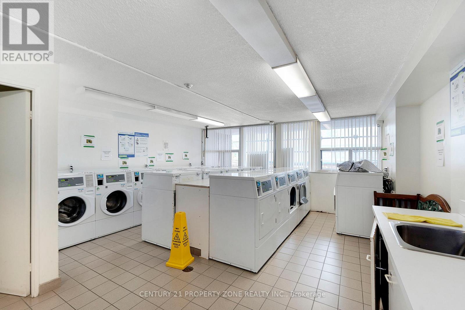 #905 3501 GLEN ERIN DRIVE - 26