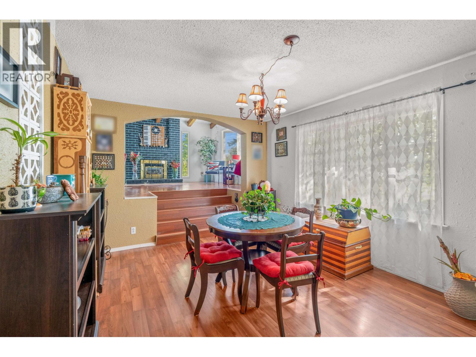 2072 4TH AVENUE, Prince George