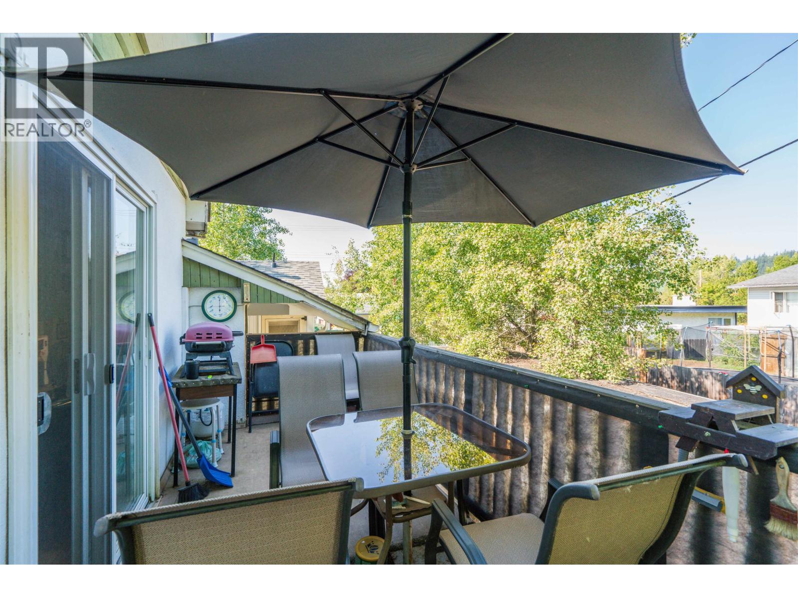 2072 4TH AVENUE, Prince George