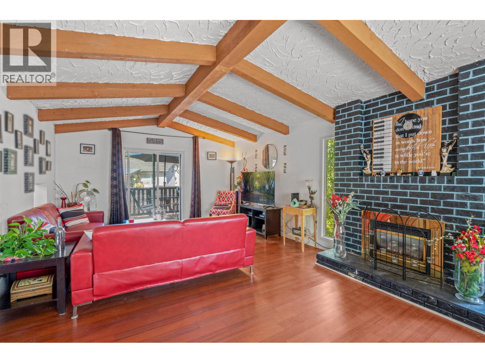 2072 4TH AVENUE, Prince George