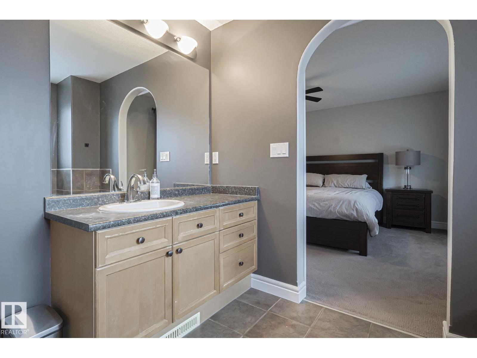 44 NORMANDEAU CR, St. Albert