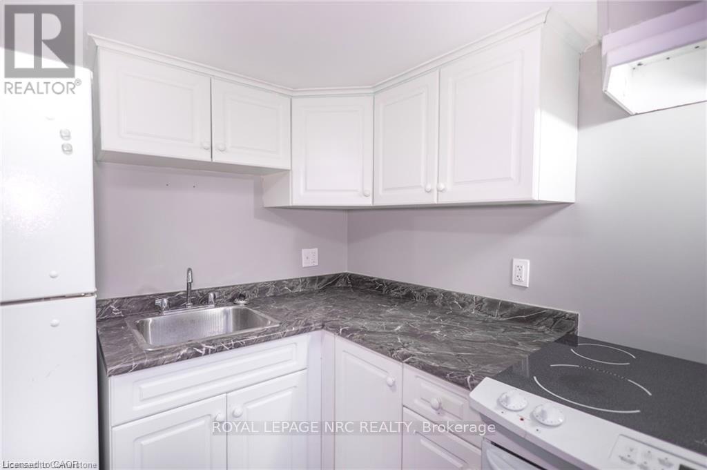 11 PERRY STREET - 23