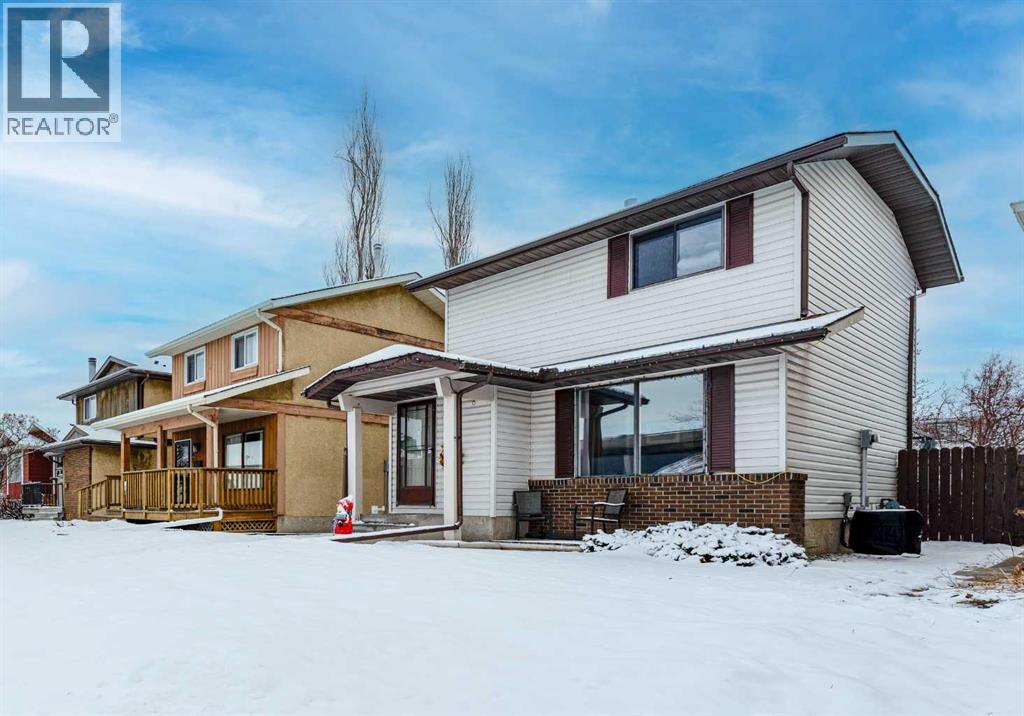 Single Family House for Sale in  Shawmeadows Close SW Shawnessy Calgary 