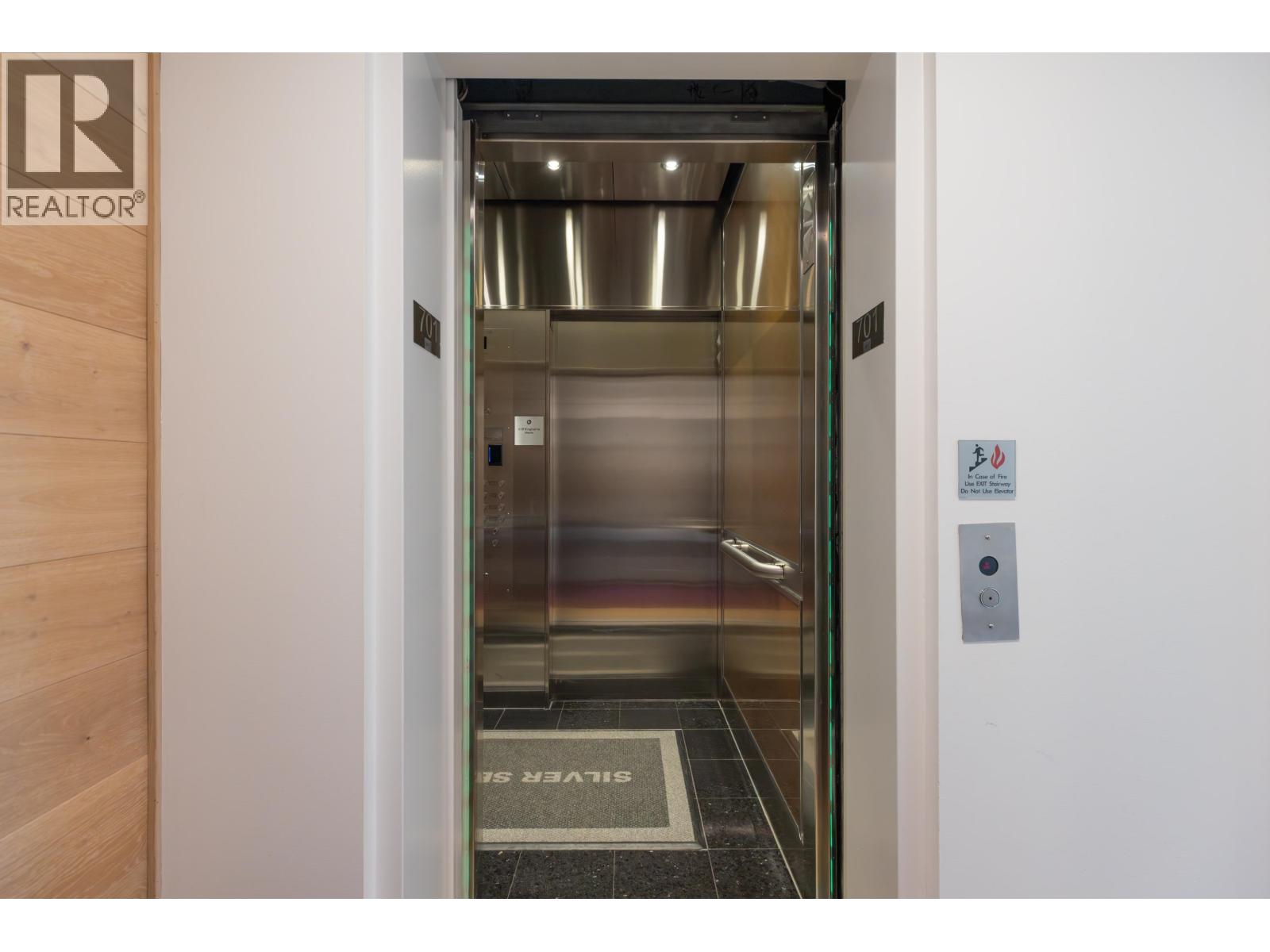 701 628 KINGHORNE MEWS, Vancouver