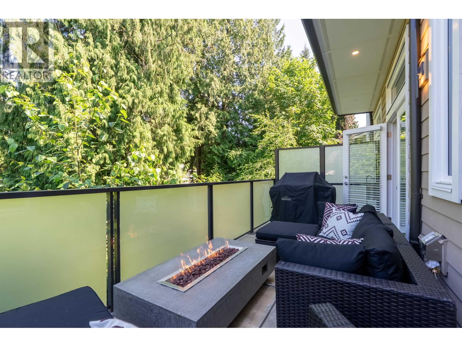 4676 CAPILANO ROAD, North Vancouver