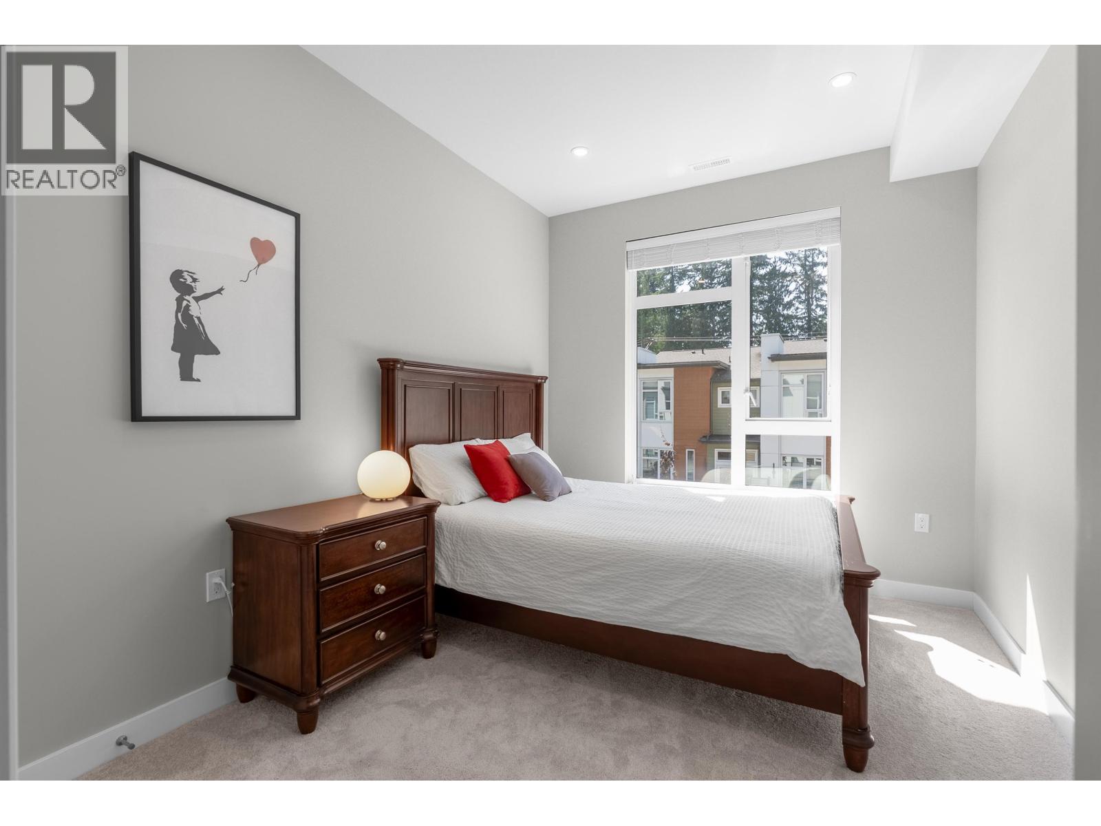 4676 CAPILANO ROAD, North Vancouver