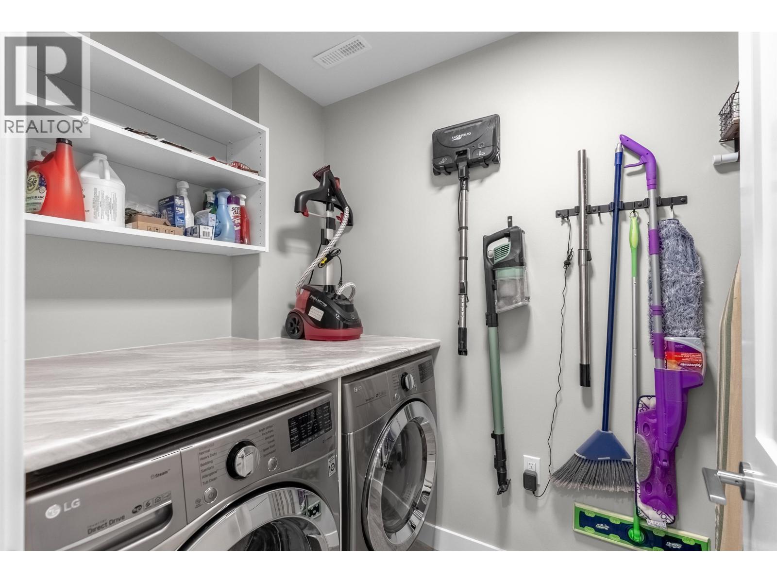 4676 CAPILANO ROAD, North Vancouver