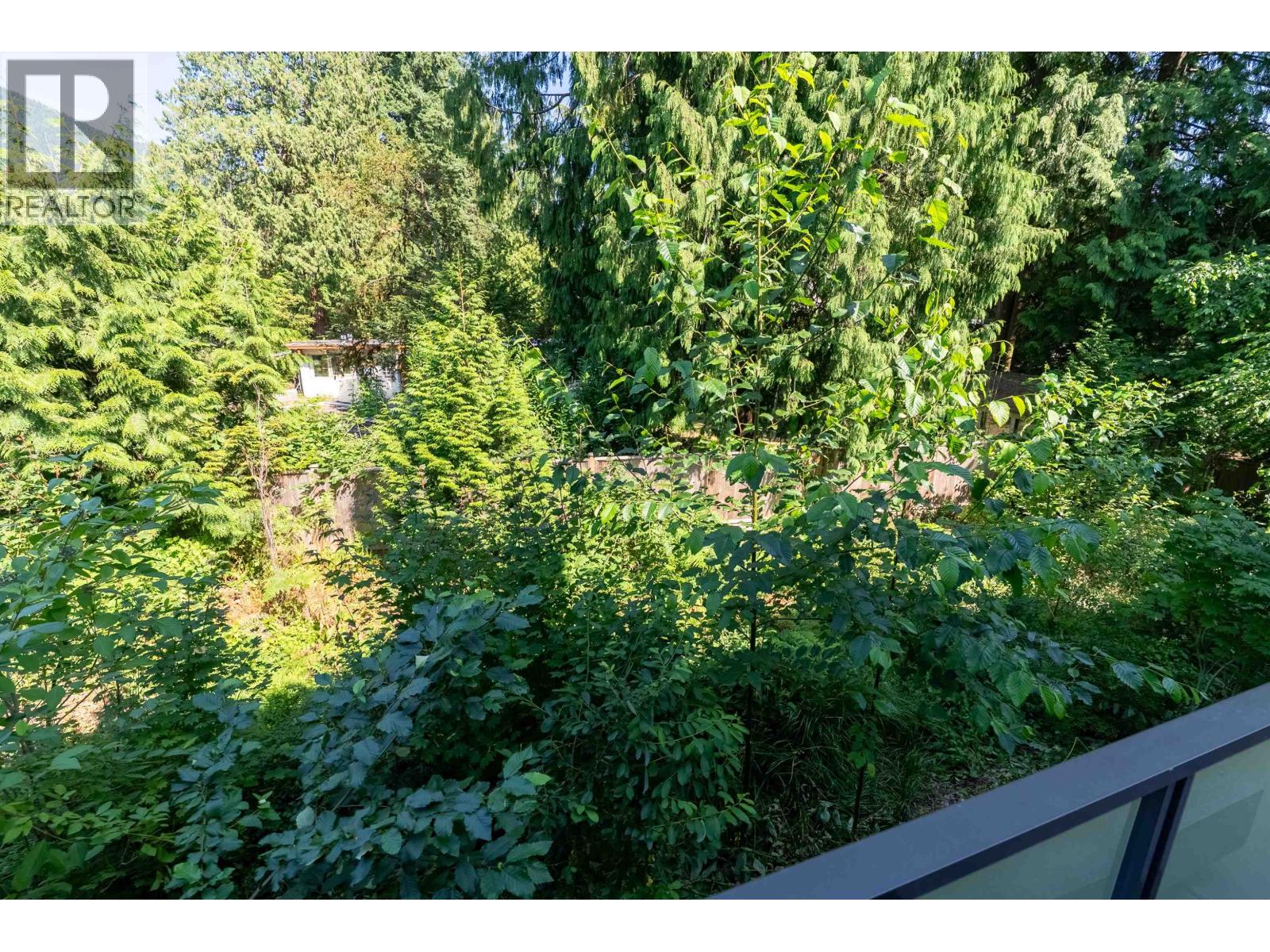 4676 CAPILANO ROAD, North Vancouver