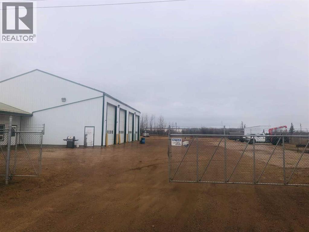 11816 95 Street - Photo 3 of 17, High Level, Alberta