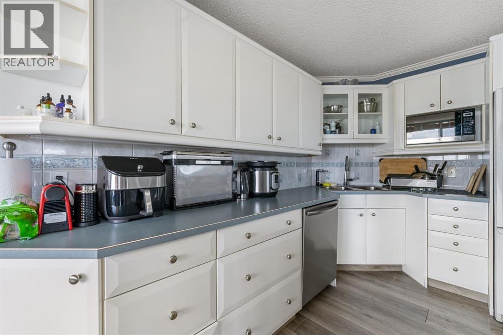 Single Family House for Sale in    Avenue SW Beltline Calgary 