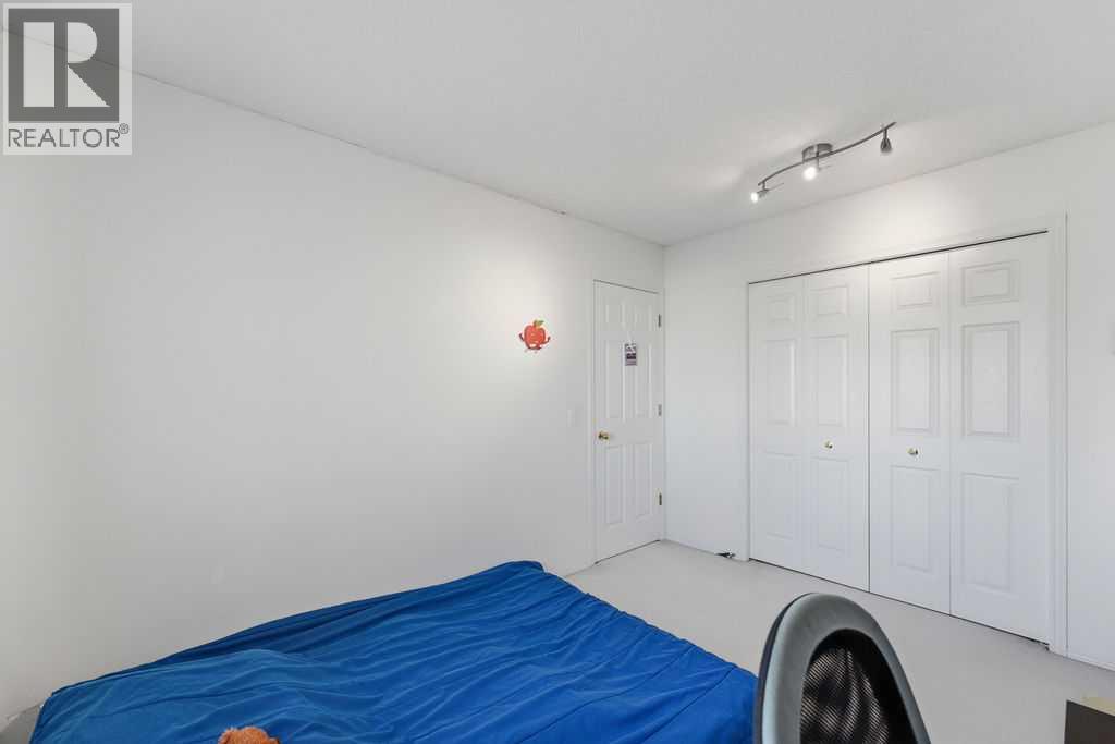 Single Family House for Sale in  Citadel Terrace NW Citadel Calgary 