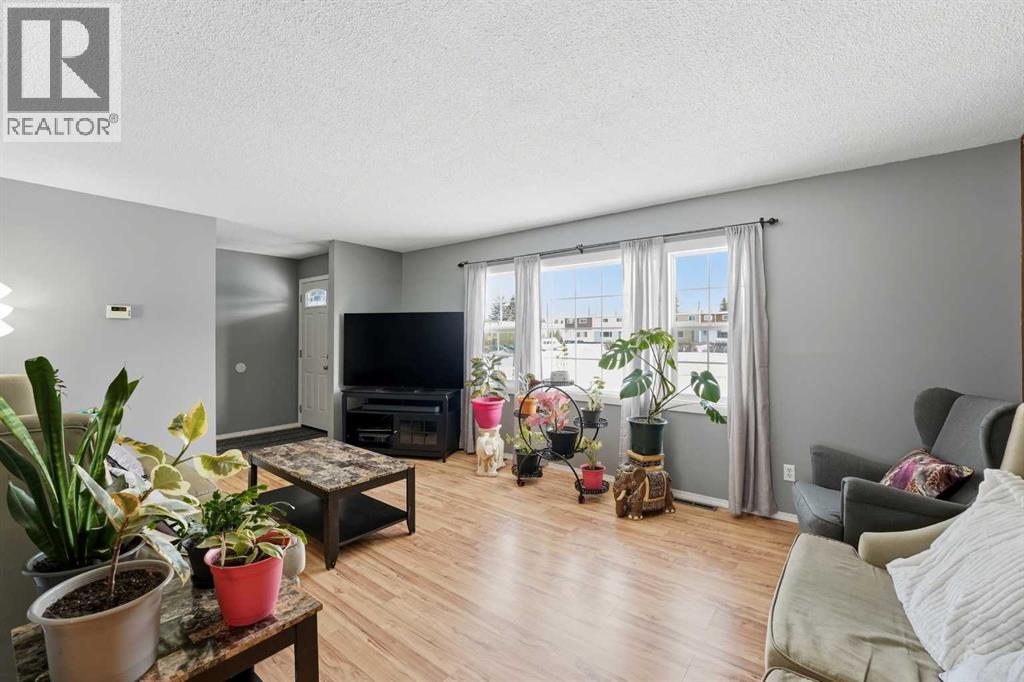 403 Terrace Park, Red Deer