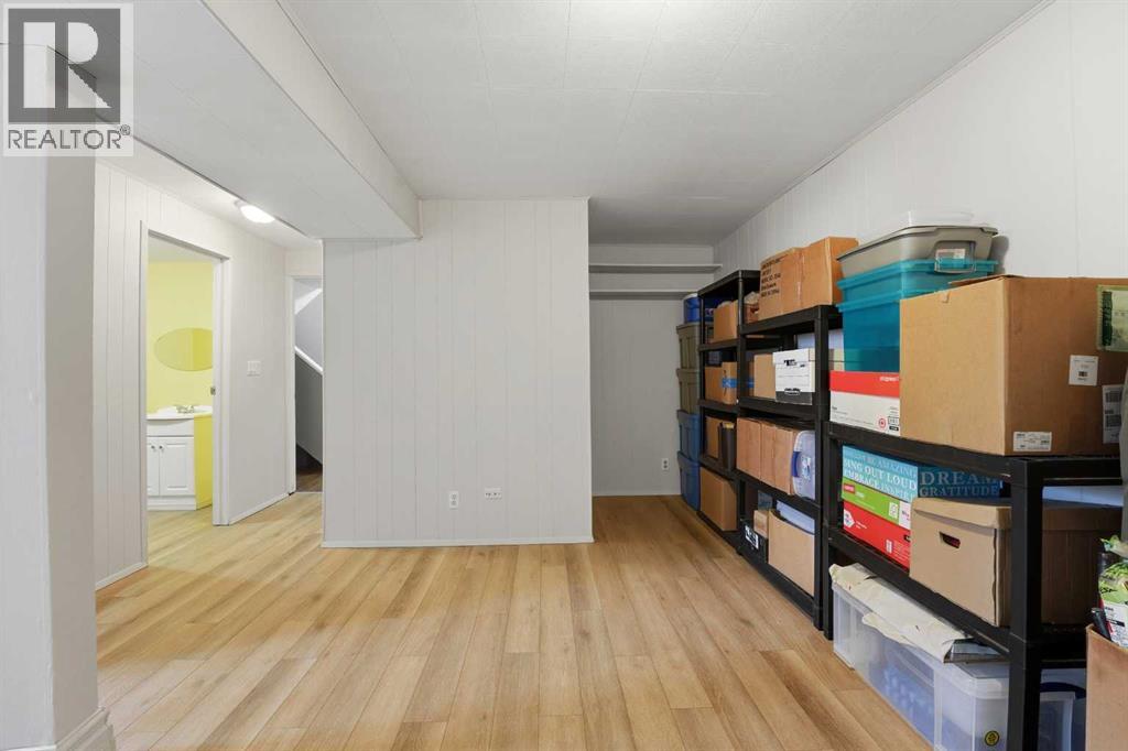 403 Terrace Park, Red Deer