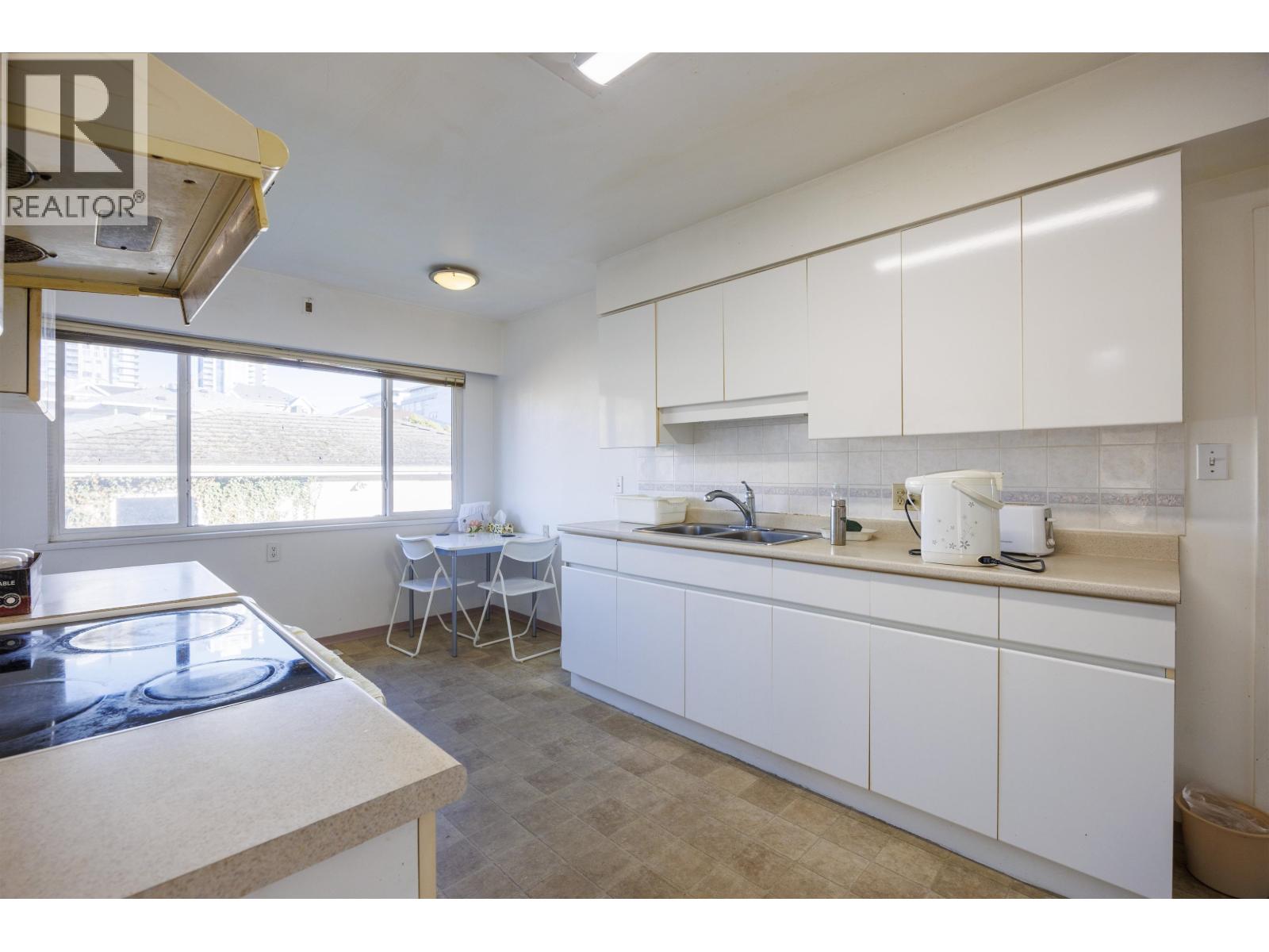 535 W 62ND AVENUE