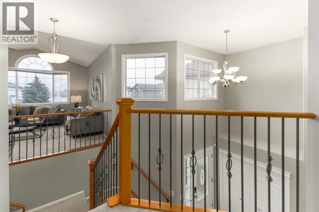 Single Family House for Sale in  Simcoe Crescent SW Signal Hill Calgary 