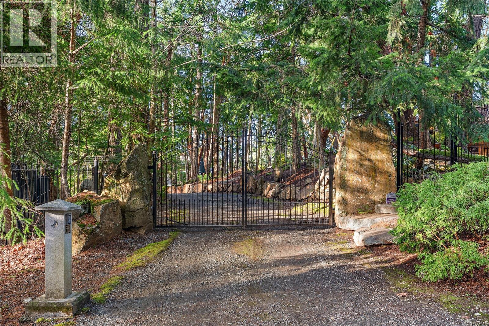 7178 Mark Lane, Central Saanich