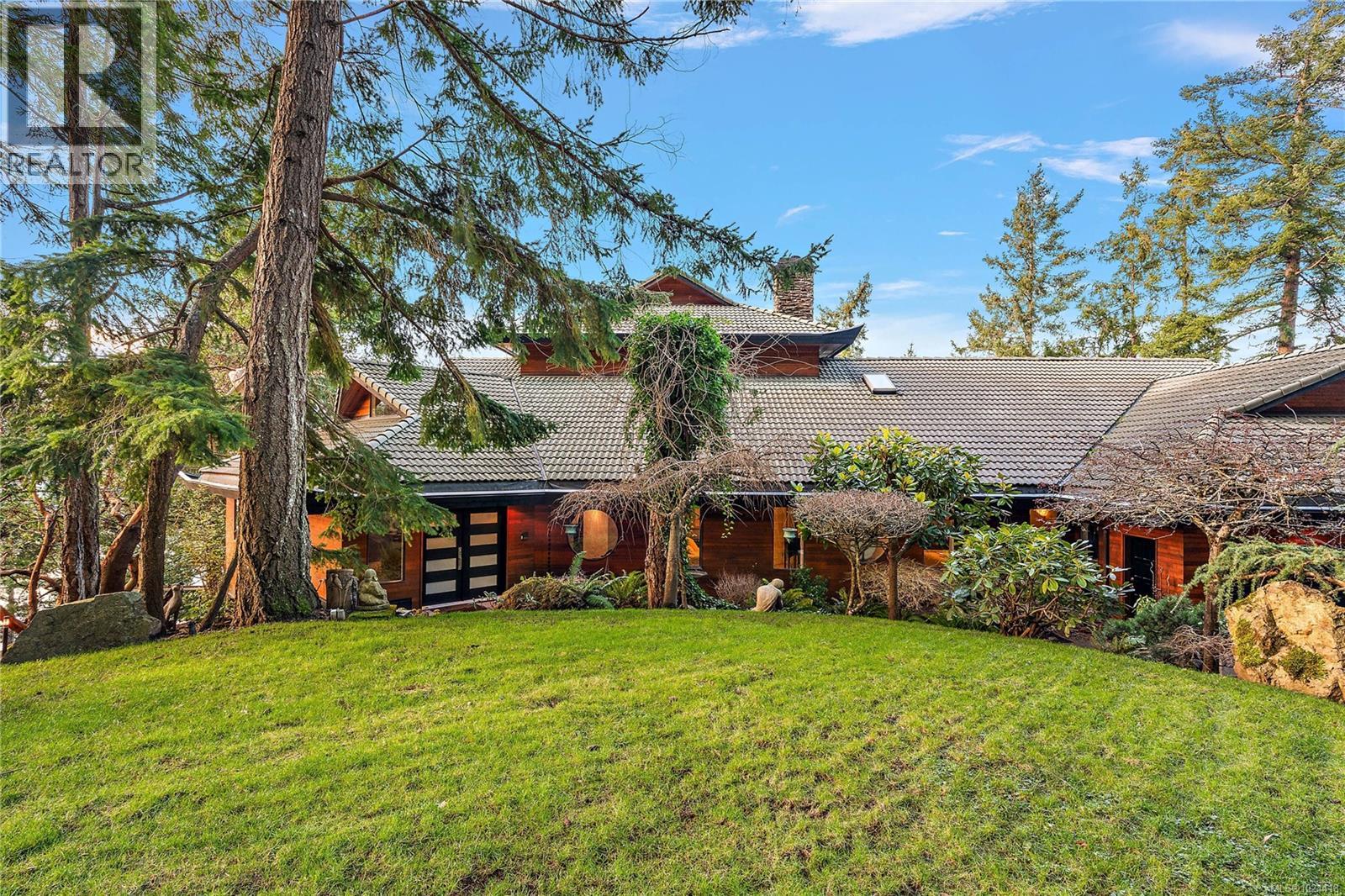 7178 Mark Lane, Central Saanich