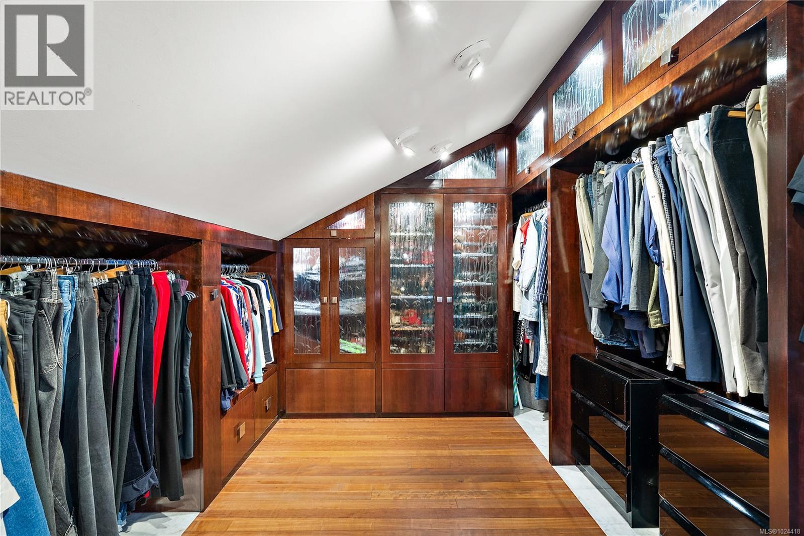 7178 Mark Lane, Central Saanich