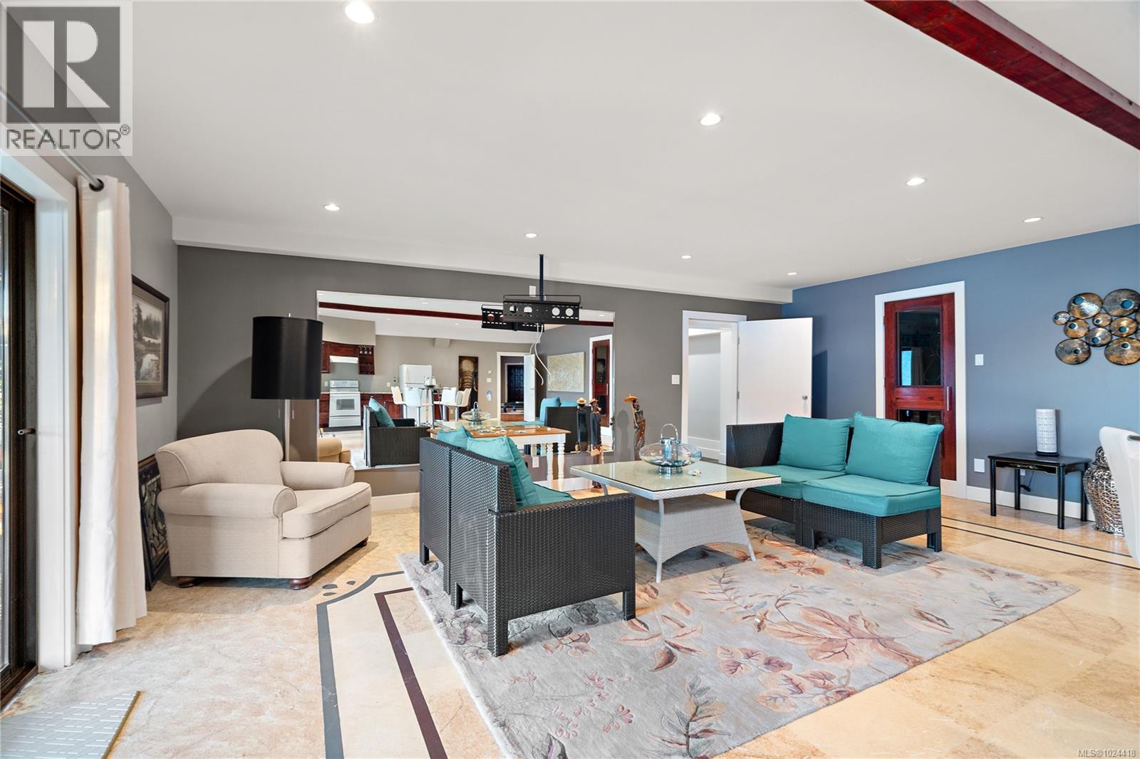 7178 Mark Lane, Central Saanich