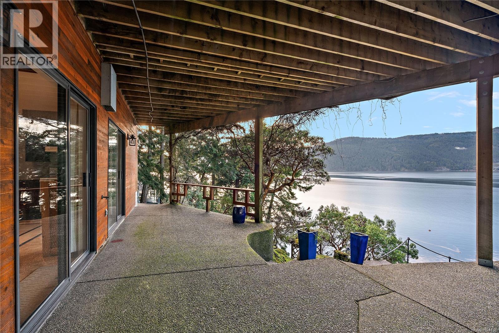 7178 Mark Lane, Central Saanich