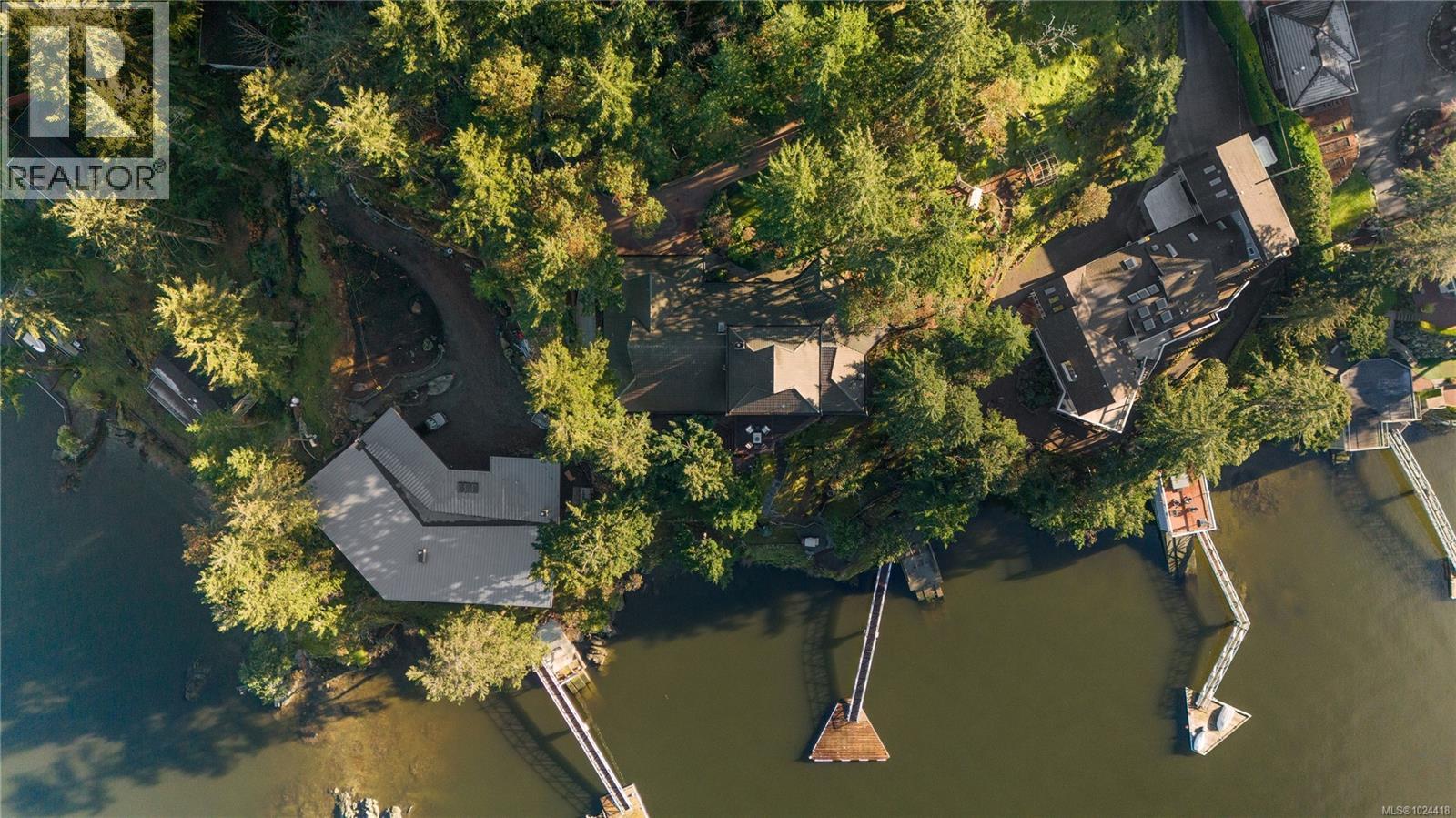 7178 Mark Lane, Central Saanich