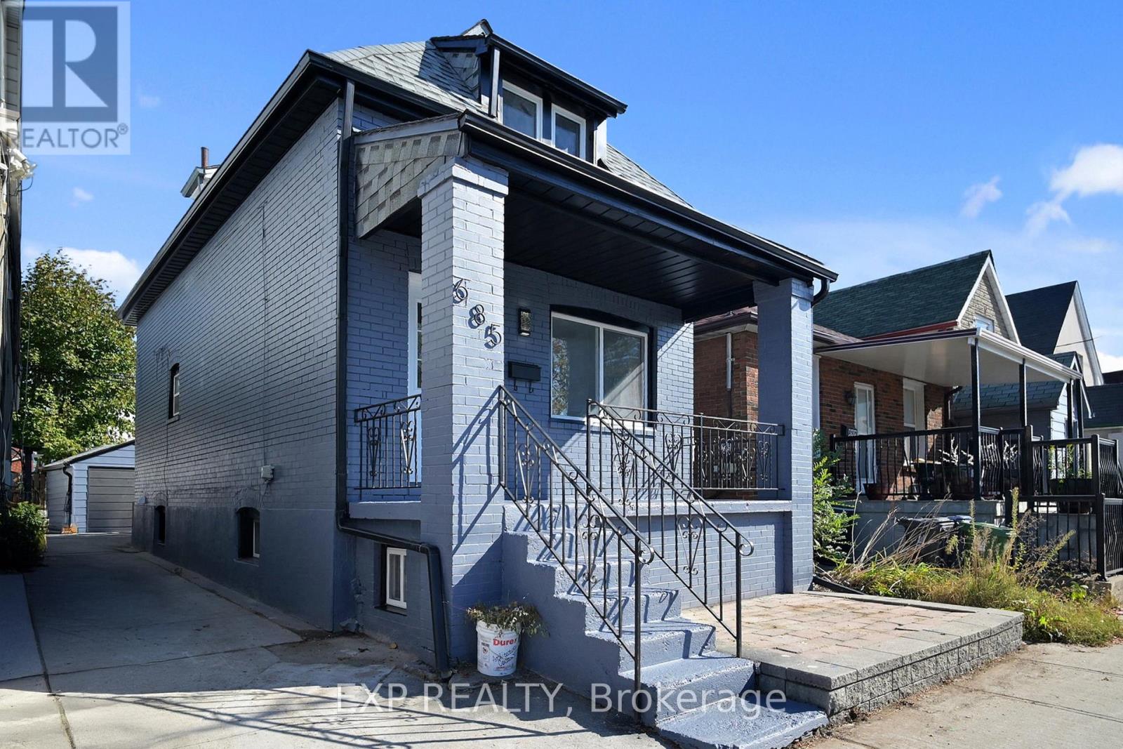 685 JANE STREET - Photo 3 of 50, Toronto (Rockcliffe-Smythe), Ontario