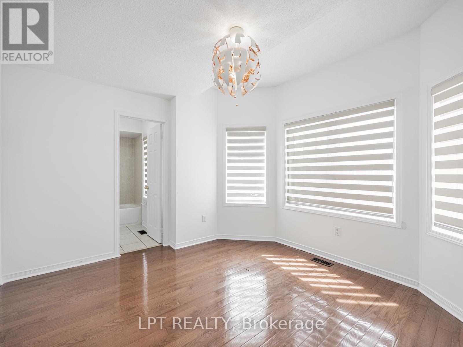 7 HOMEVIEW ROAD - 13