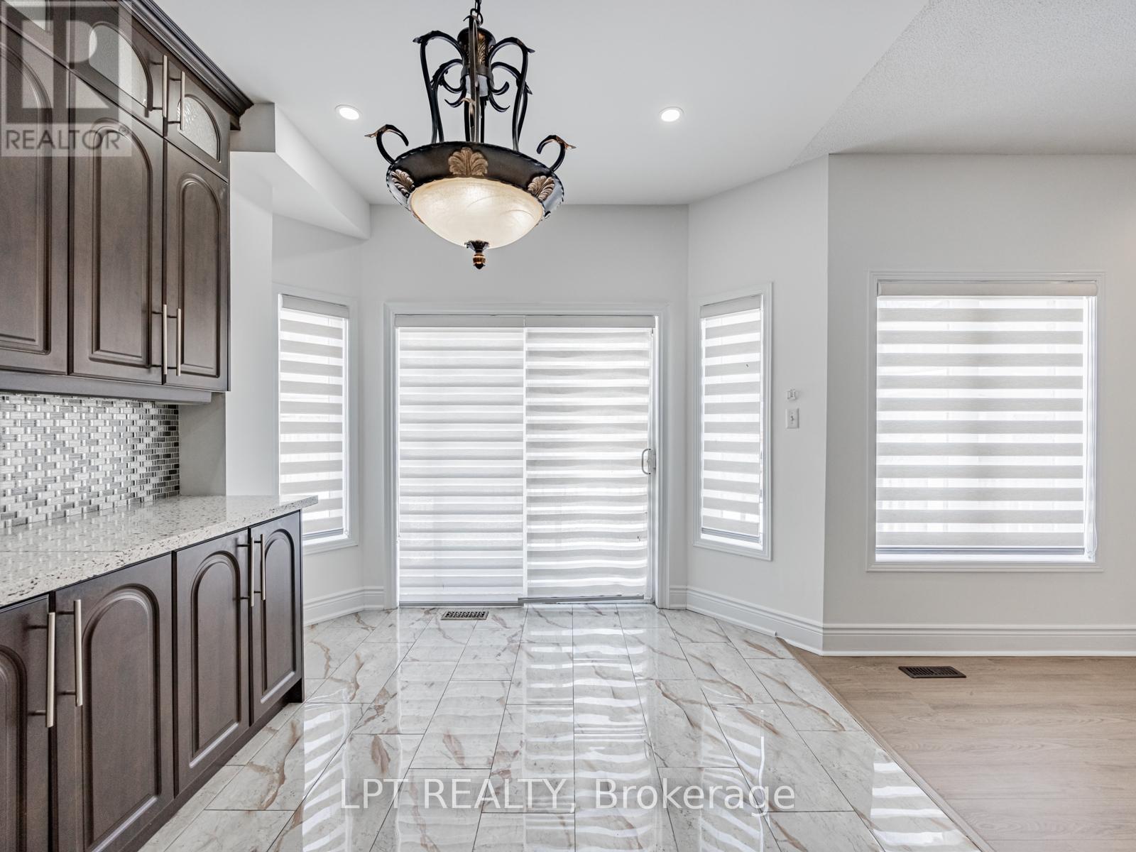 7 HOMEVIEW ROAD - 30