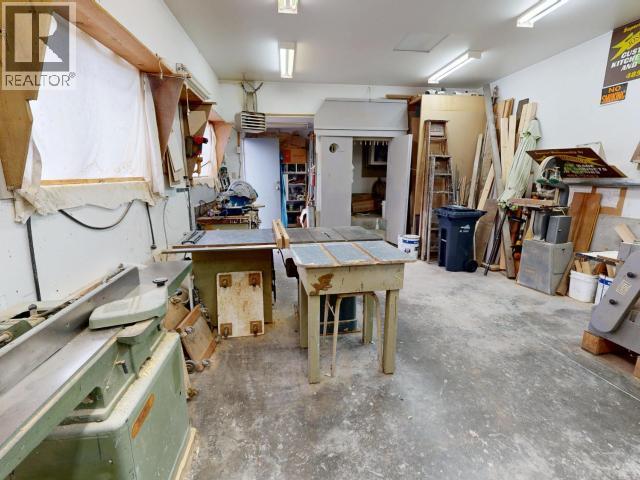 6945 RETASKIT CRT, Powell River