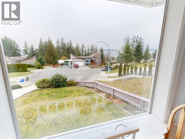 6945 RETASKIT CRT, Powell River
