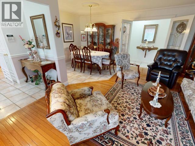 6945 RETASKIT CRT, Powell River