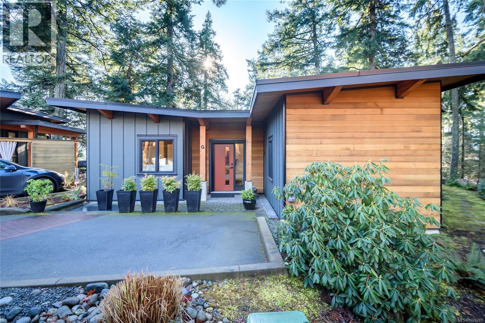 G 221 Glacier View Rd, Comox