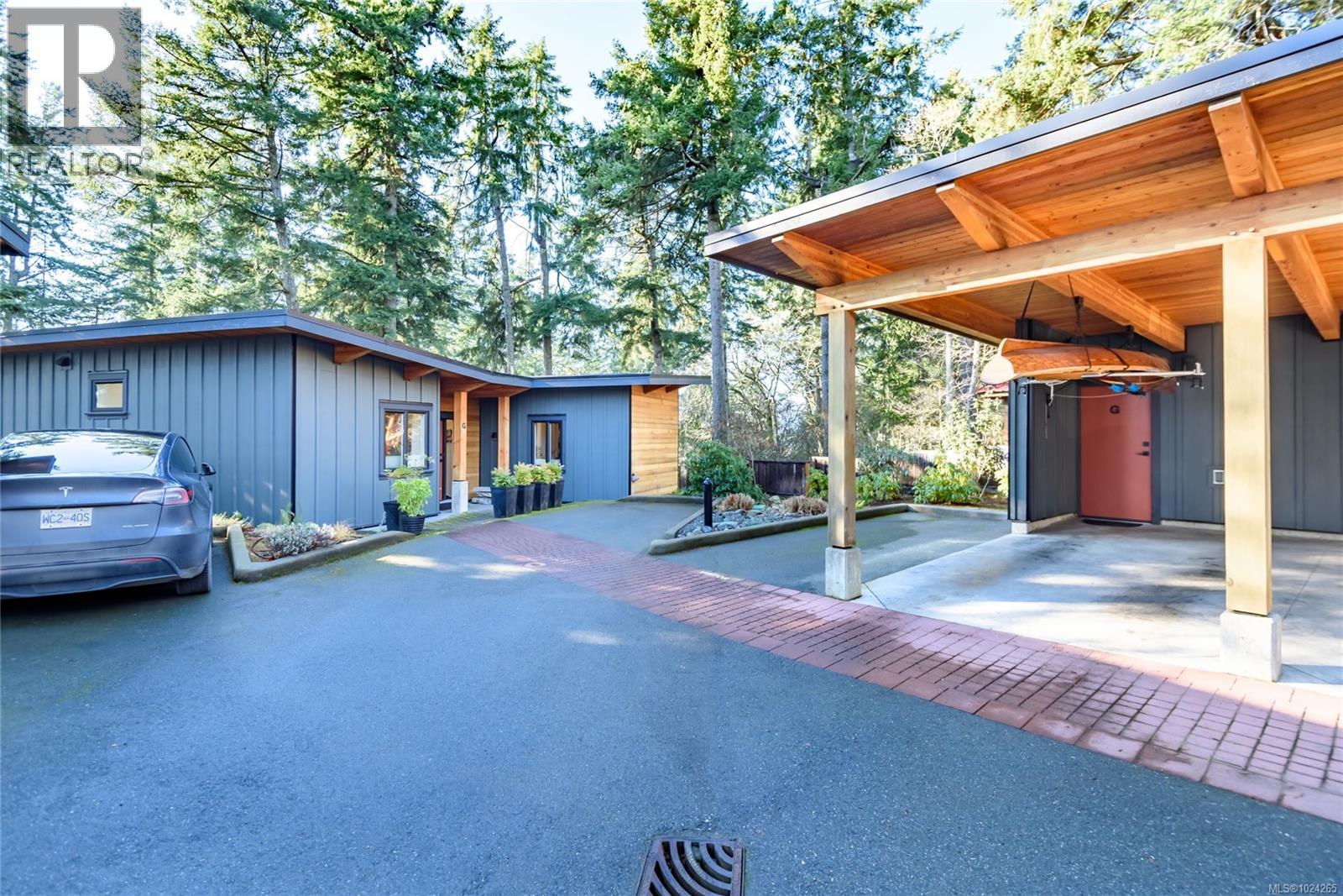 G 221 Glacier View Rd, Comox