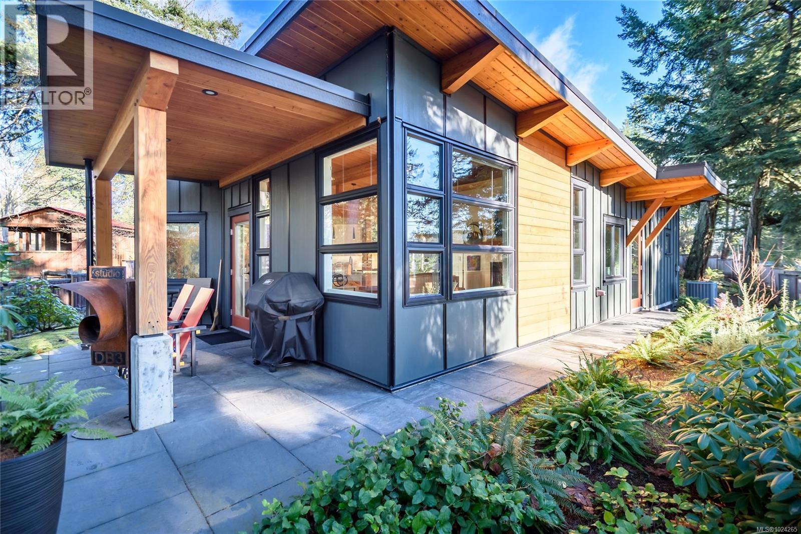 G 221 Glacier View Rd, Comox