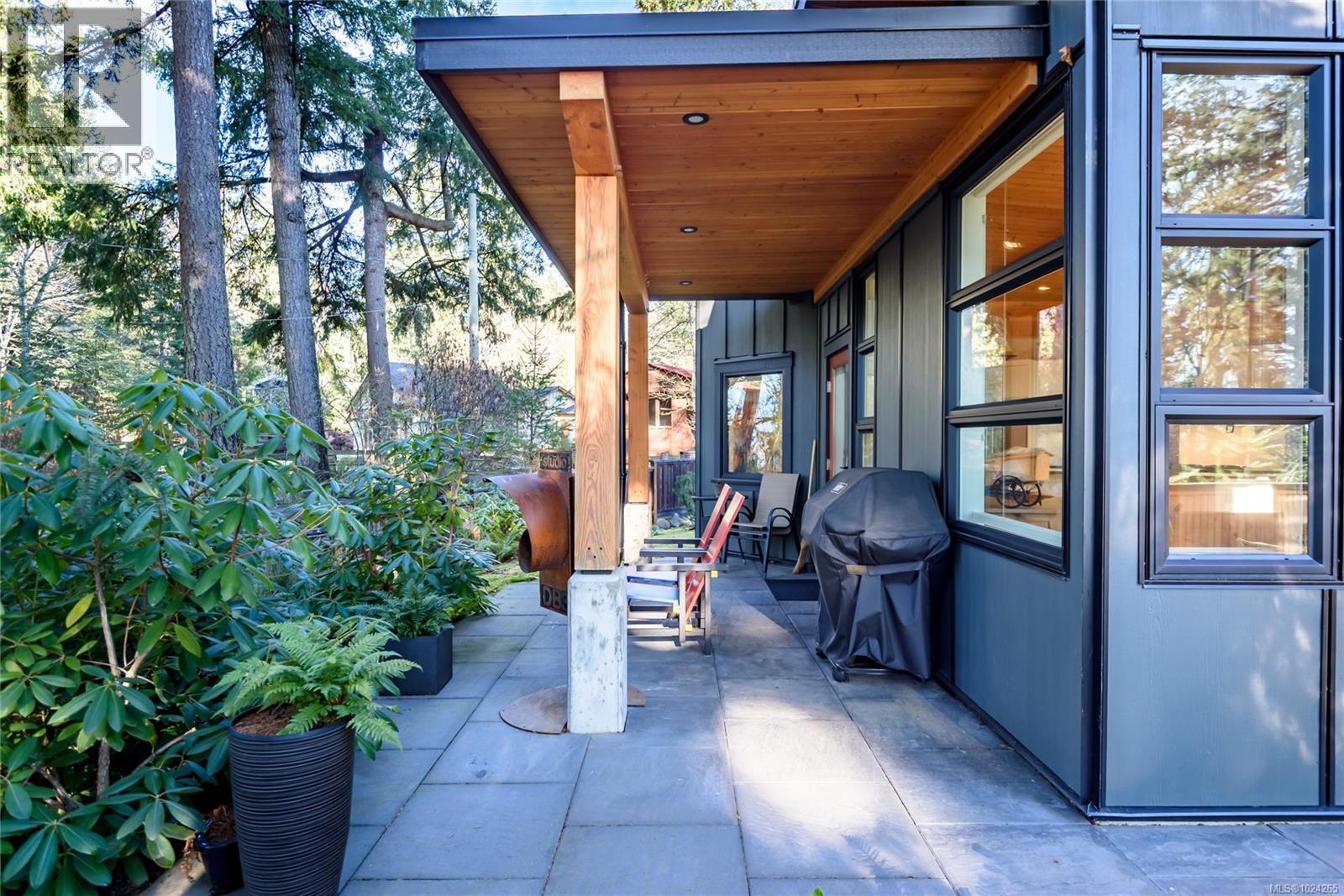 G 221 Glacier View Rd, Comox